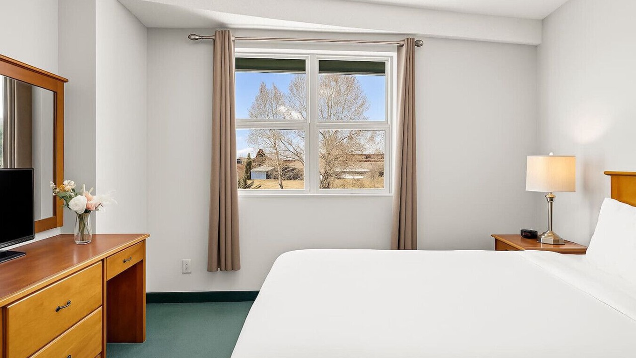Photo of Bedroom in Silvertip