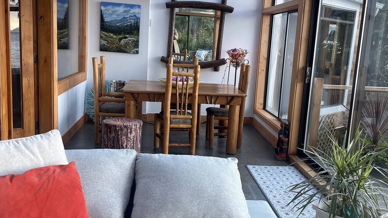 Photo of Livingroom in Lions Bay