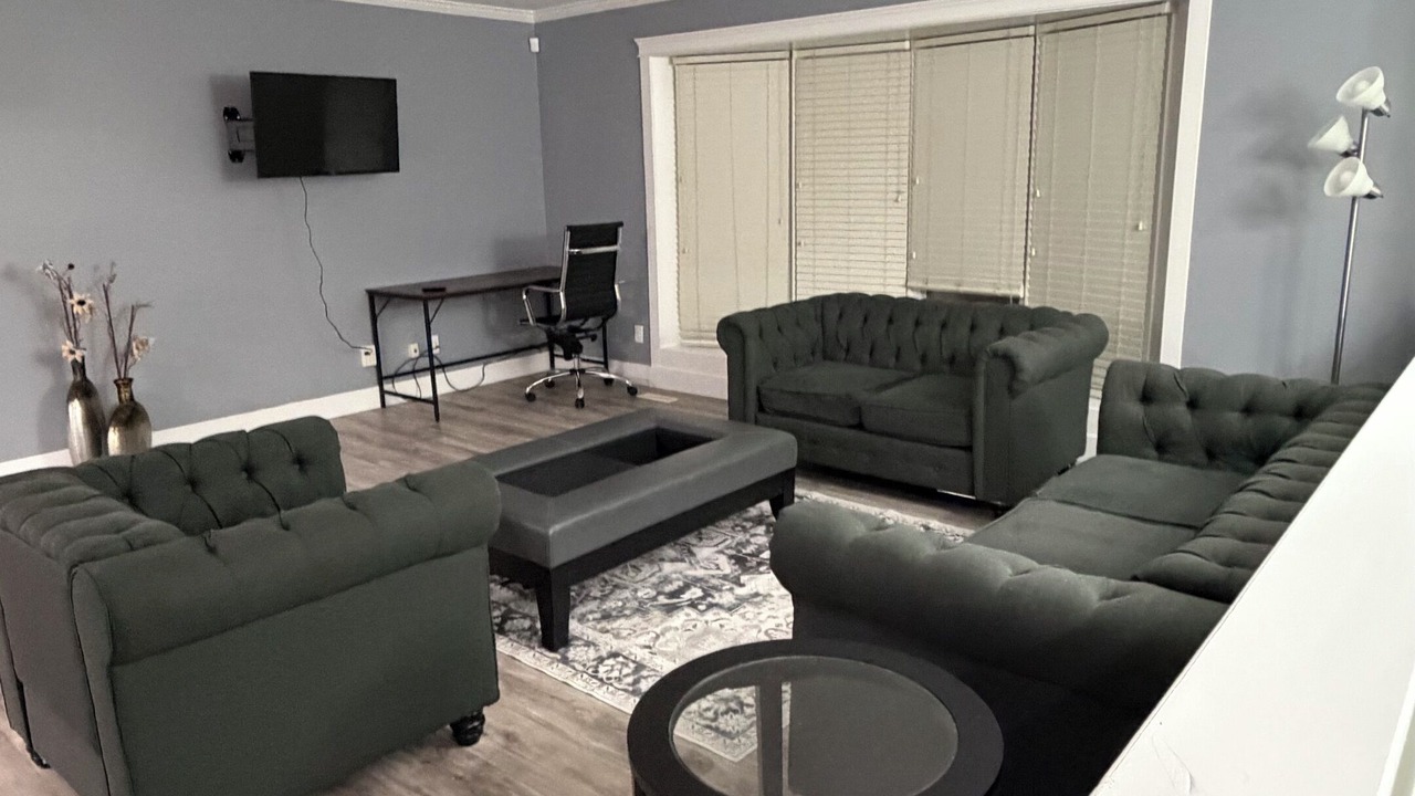 Photo of Livingroom in Townline Hill