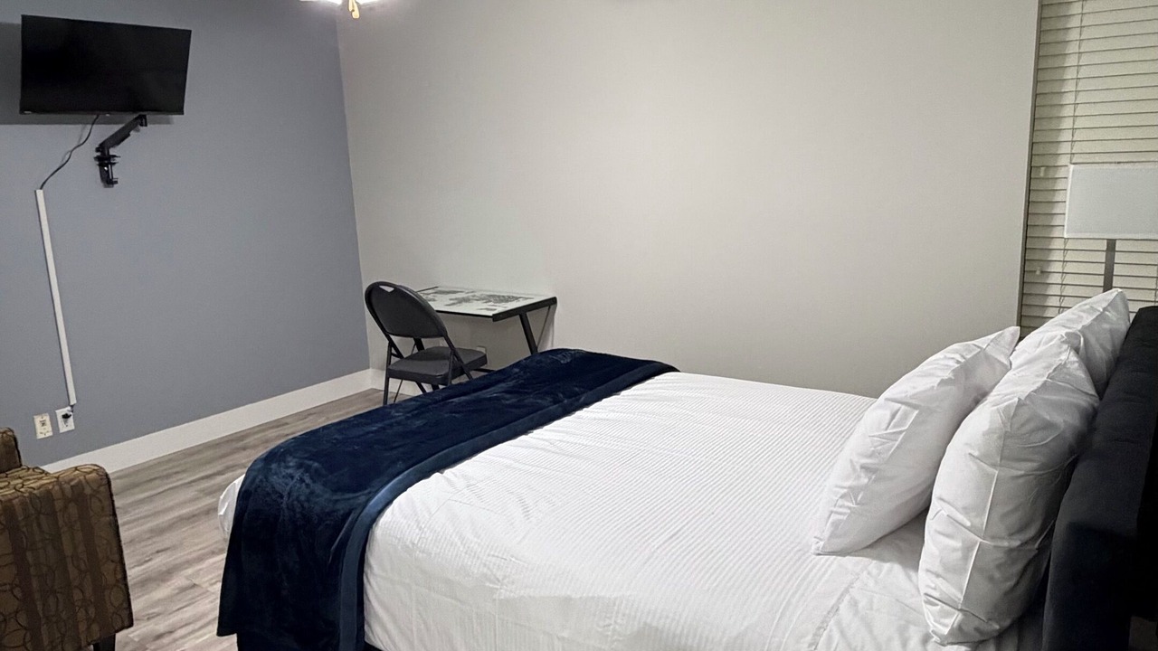 Photo of Bedroom in Townline Hill