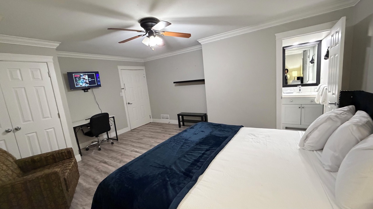 Photo of Bedroom in Townline Hill