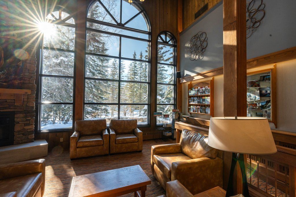 Photo of Others in Lake Louise