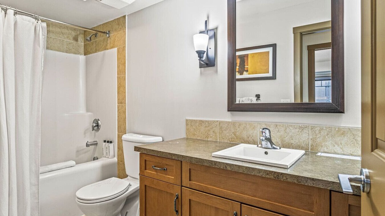 Photo of Bathroom in Copperstone Resort