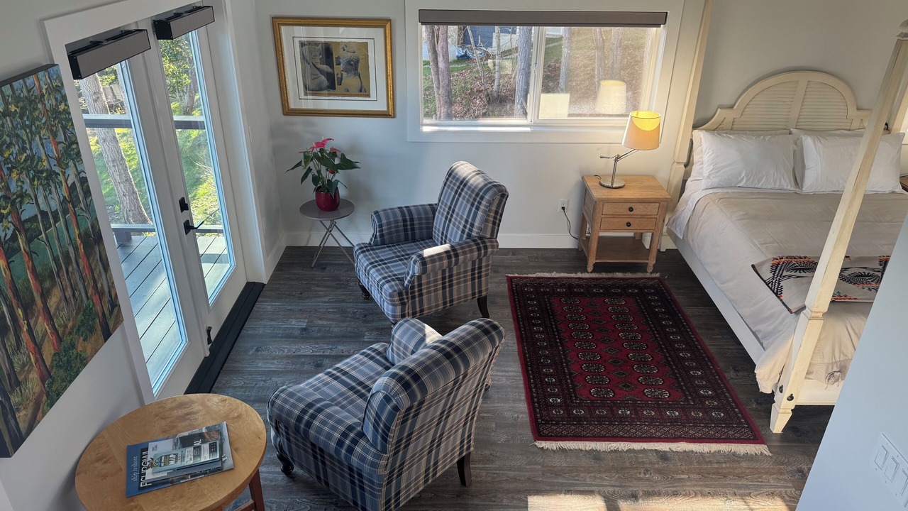 Photo of Bedroom in Salt Spring Island