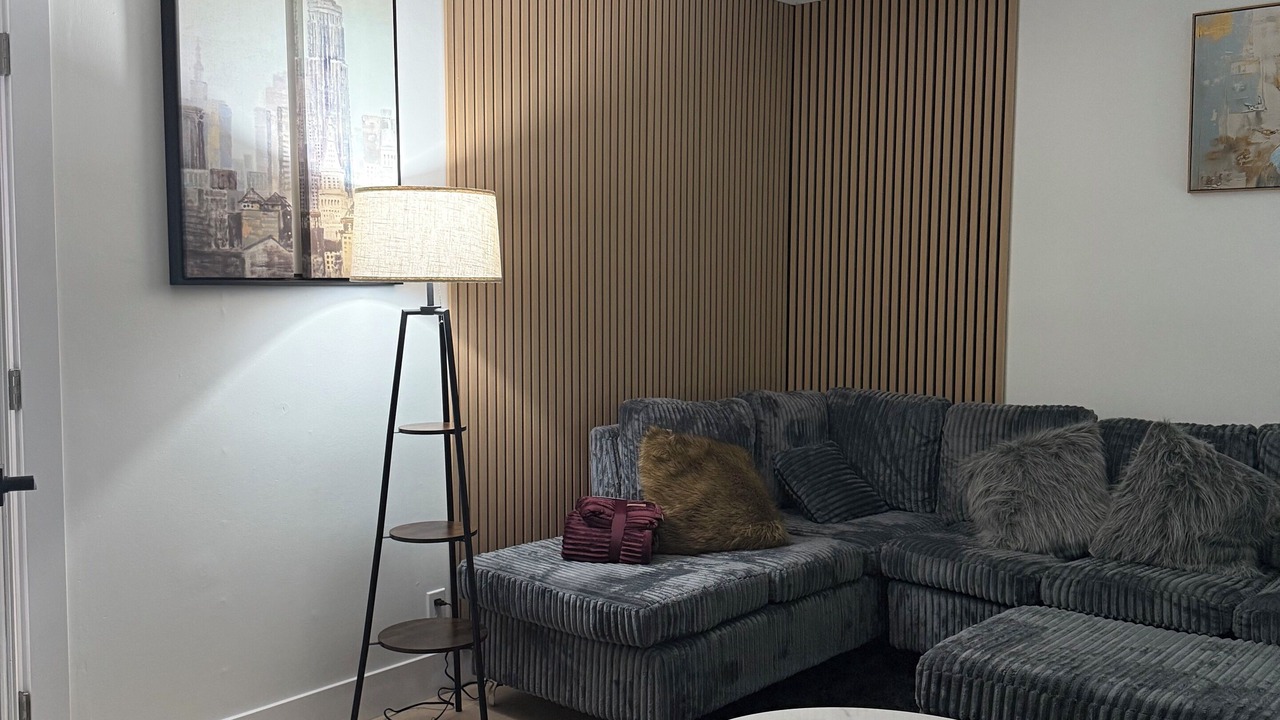 Photo of Livingroom in Newton