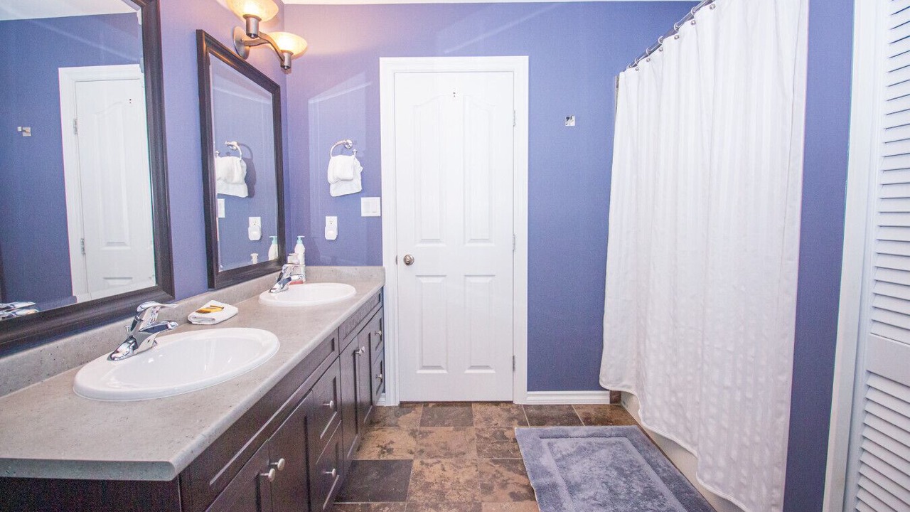 Photo of Bathroom in Okanagan-Similkameen