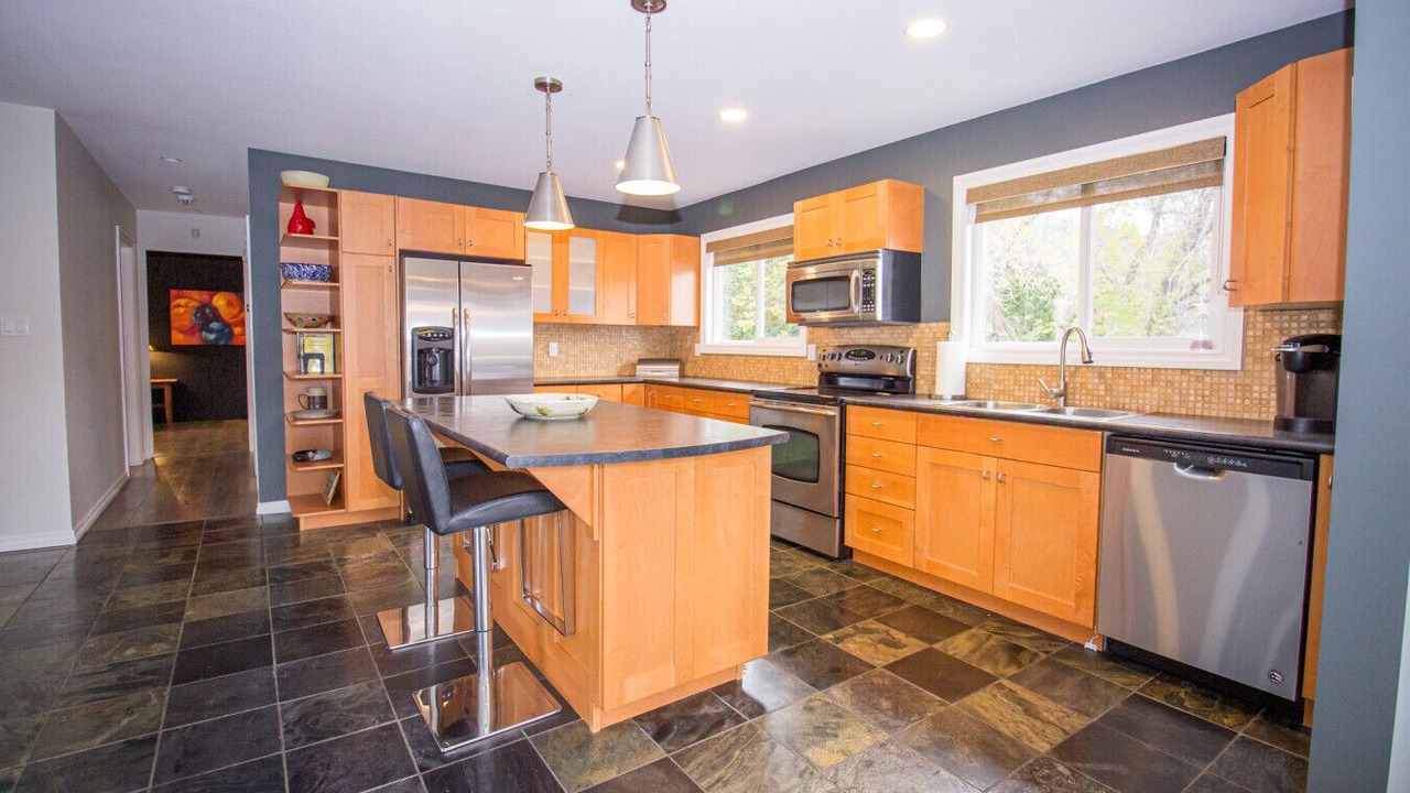 Photo of Kitchen in Okanagan-Similkameen