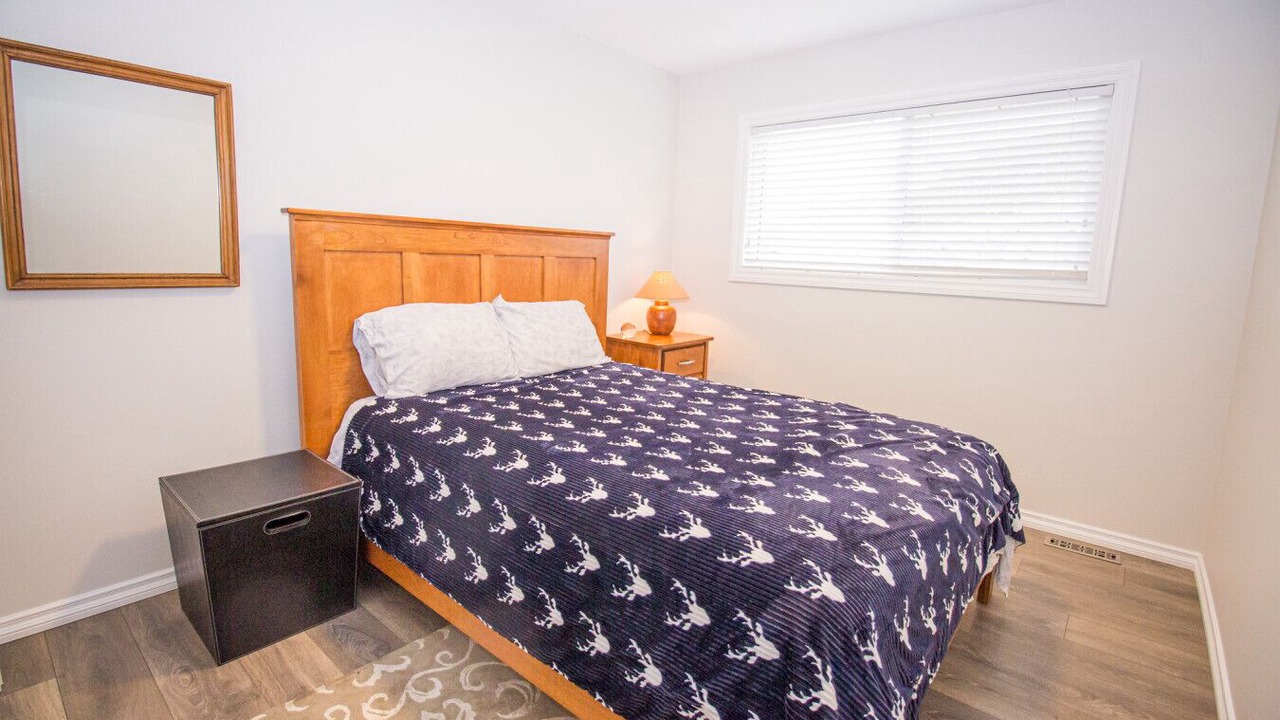 Photo of Bedroom in Okanagan-Similkameen
