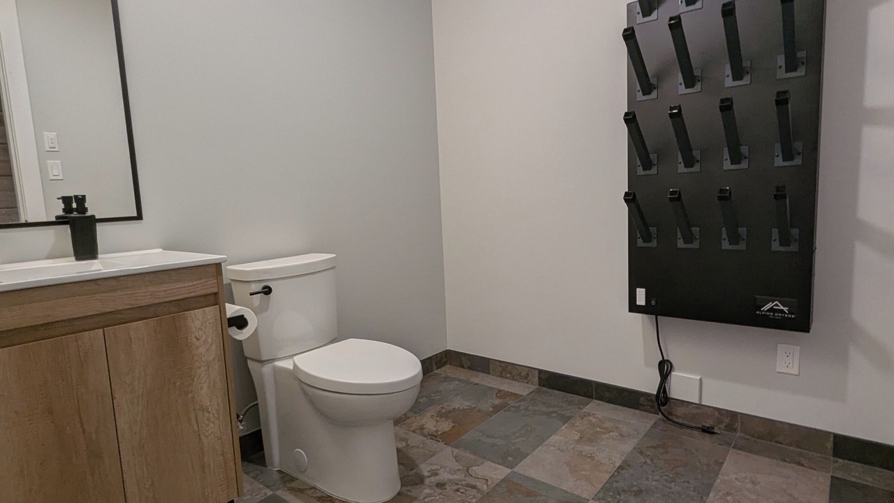 Photo of Bathroom in Courtenay