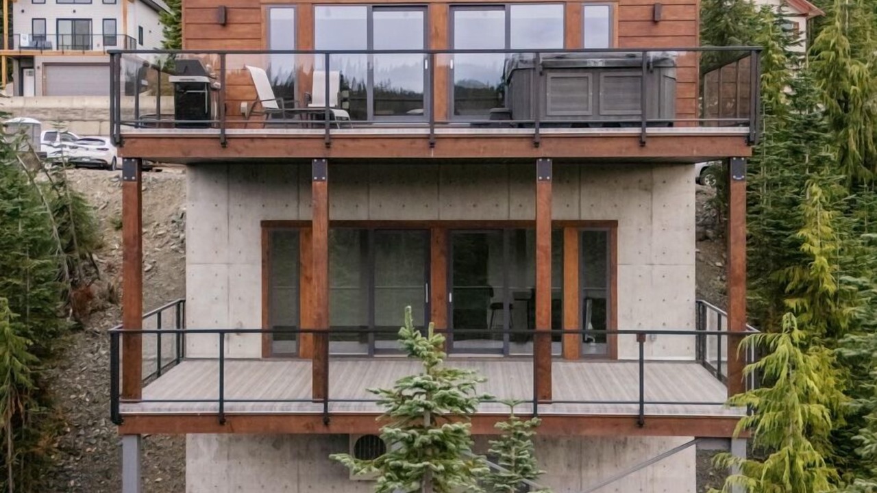 Photo of Outdoor in Courtenay