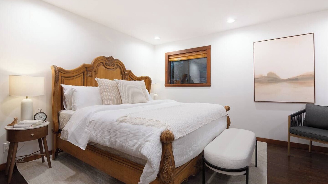 Photo of Bedroom in Upper Village