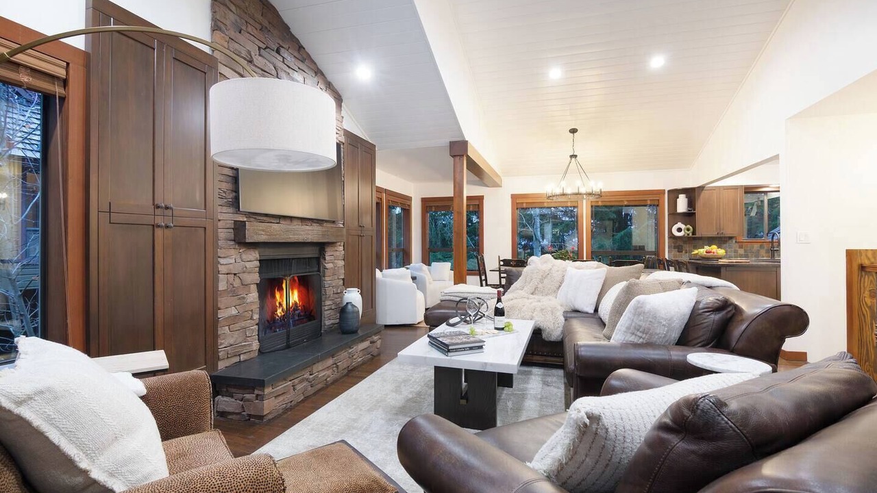 Photo of Livingroom in Upper Village