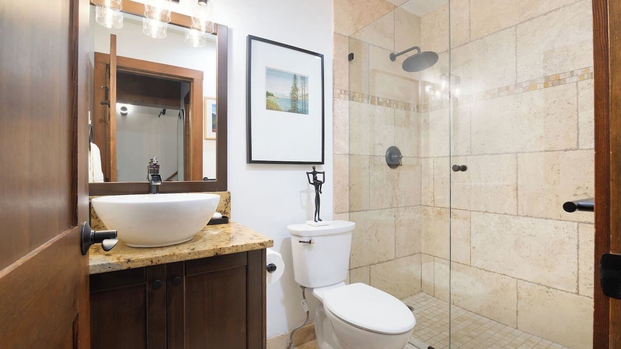 Photo of Bathroom in Upper Village
