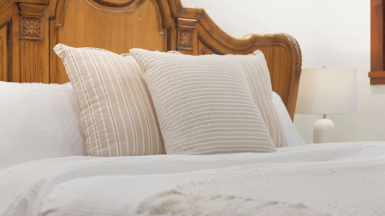 Photo of Bedroom in Upper Village