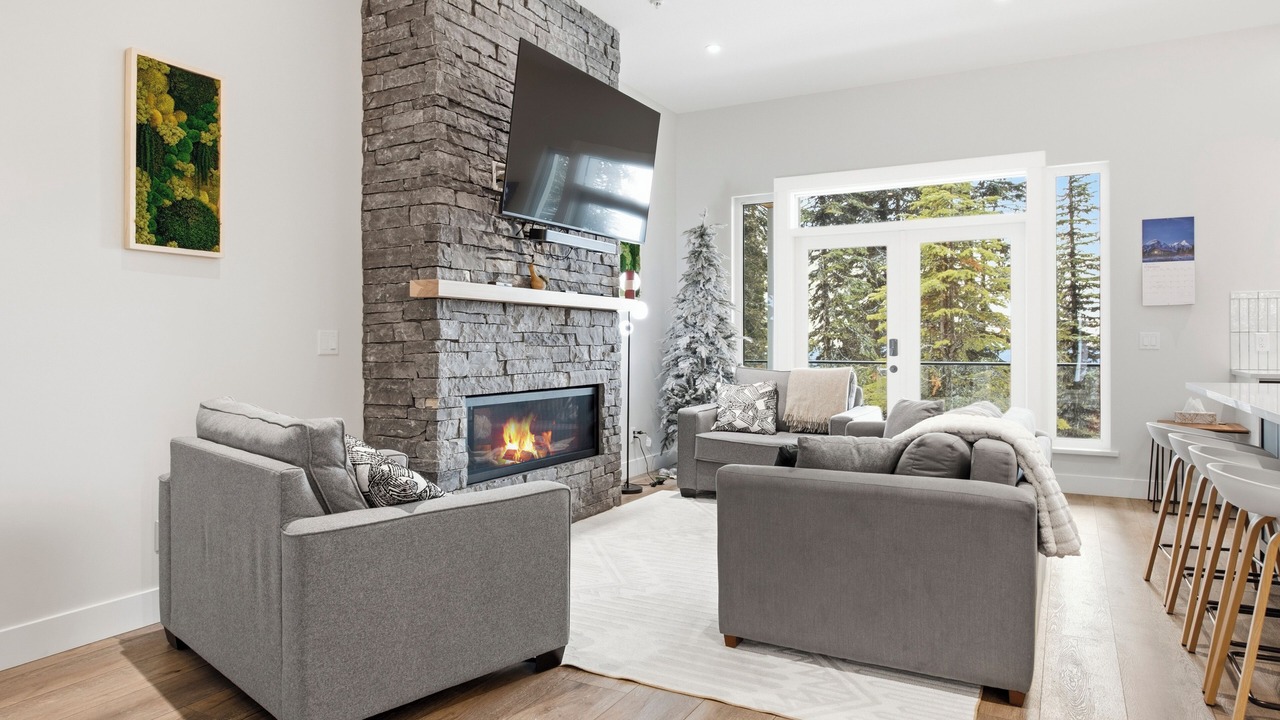 Photo of Livingroom in Silver Star Mountain
