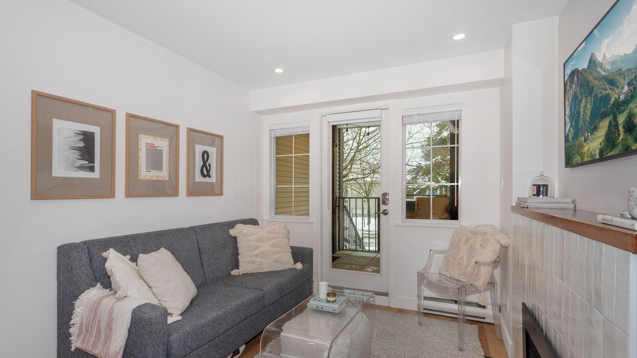 Photo of Livingroom in Grandview-Woodland