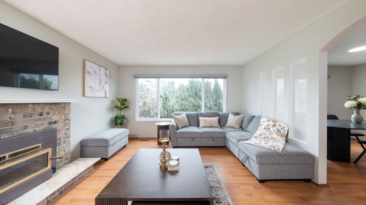 Photo of Livingroom in Newton