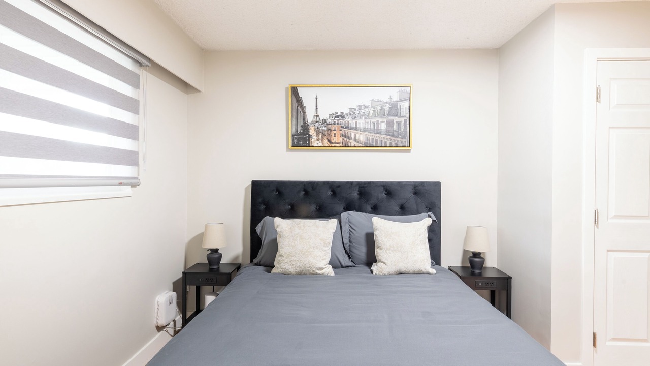 Photo of Bedroom in Newton