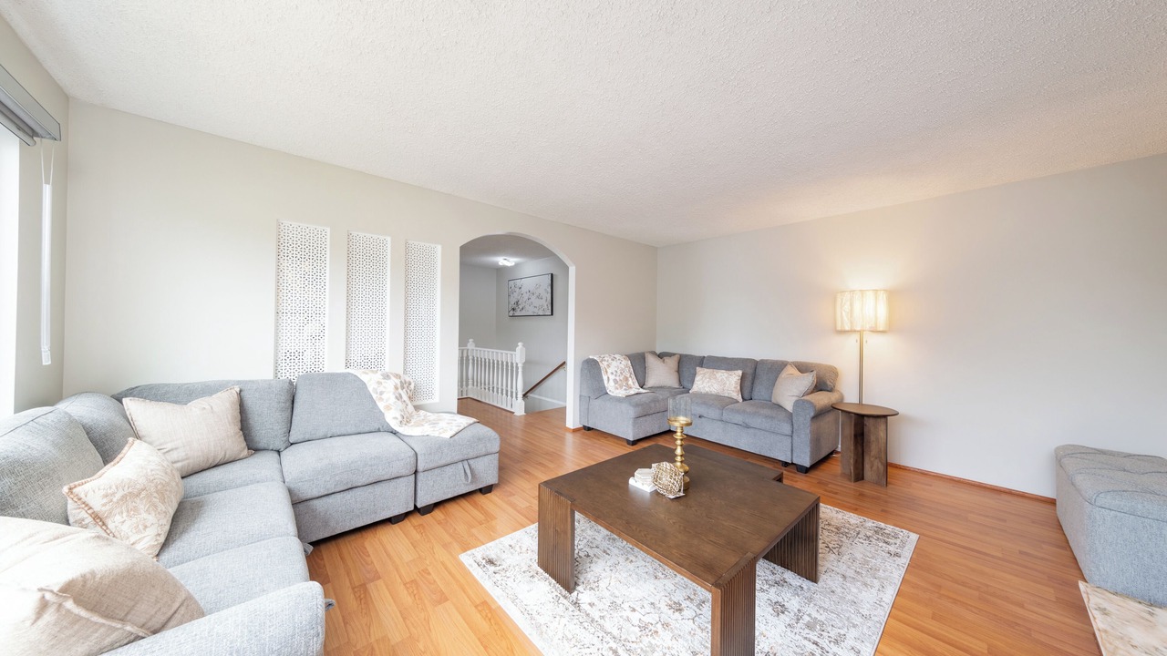 Photo of Livingroom in Newton