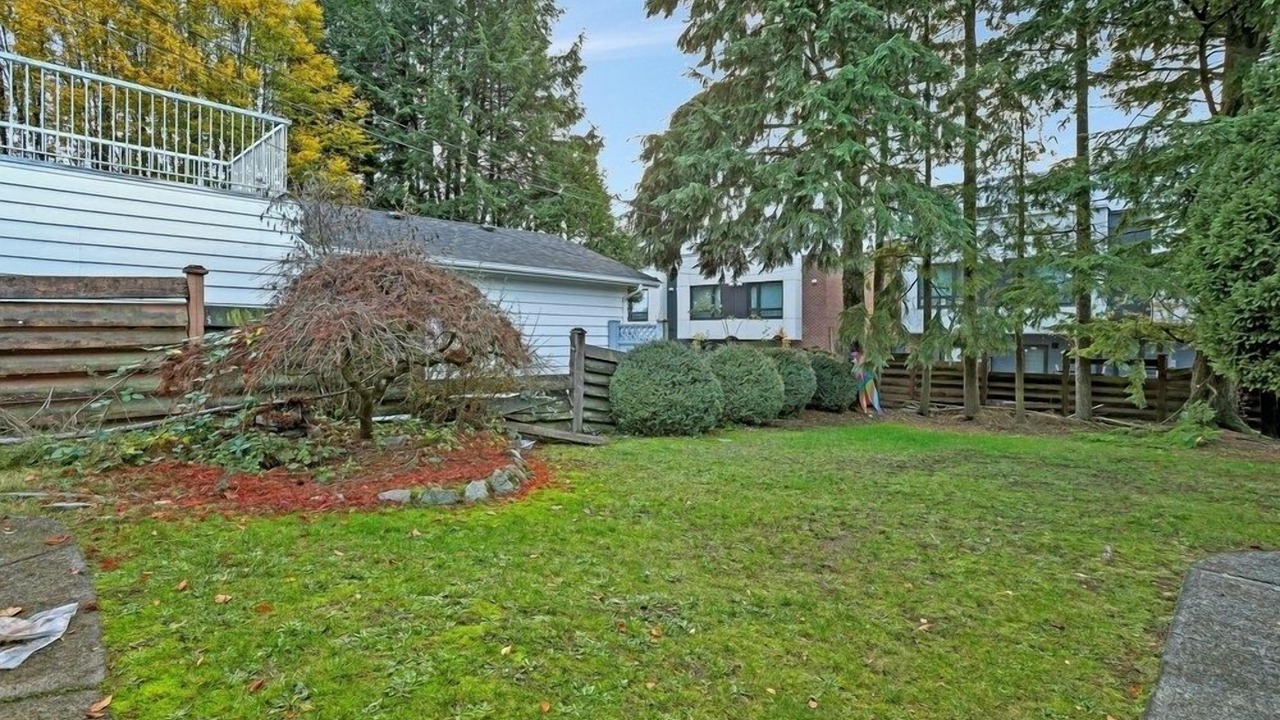 Photo of Outdoor in Oakridge