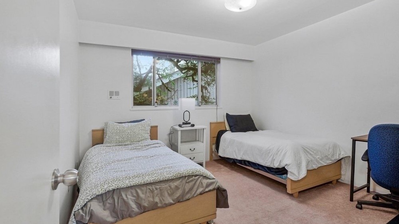Photo of Bedroom in Oakridge