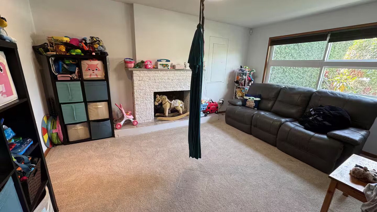 Photo of Livingroom in Ladner