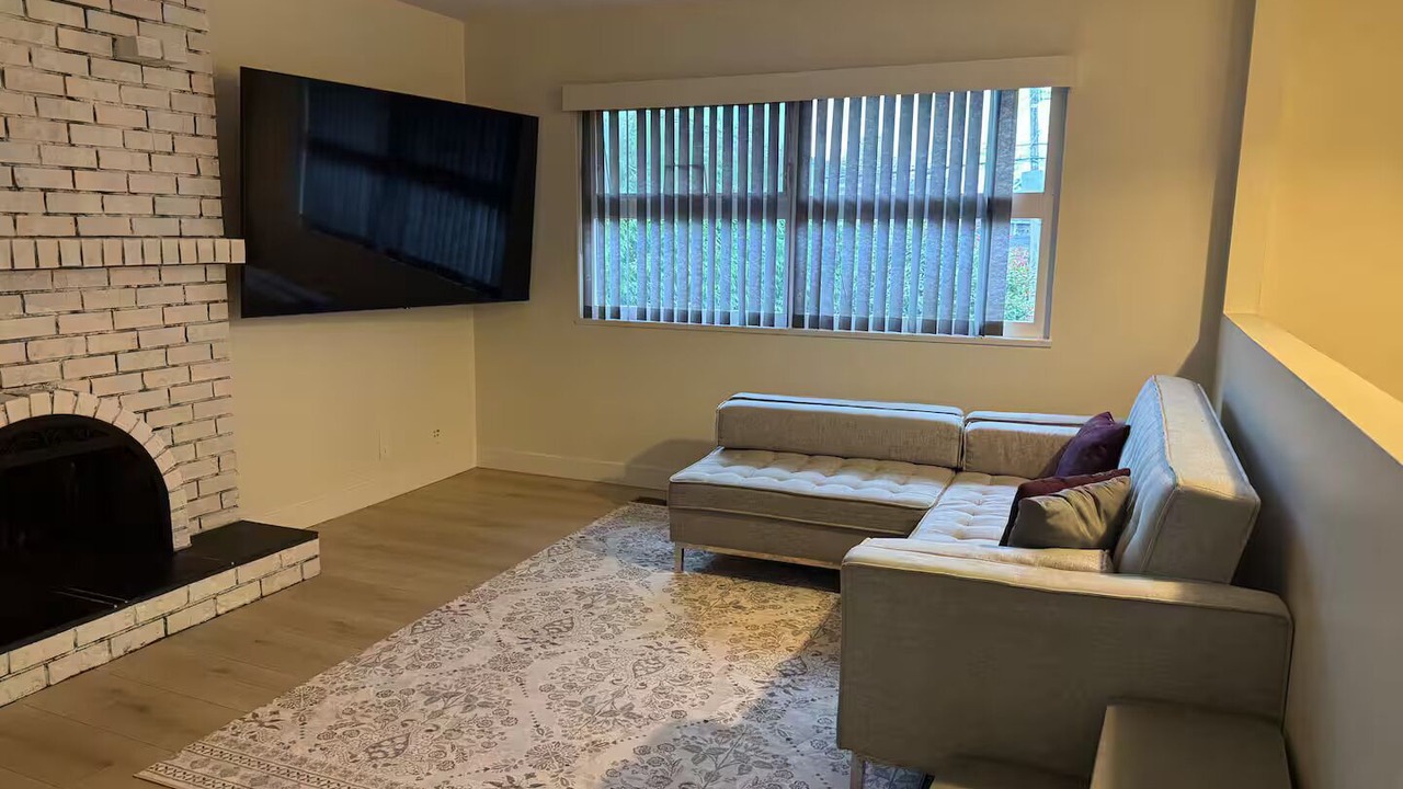 Photo of Livingroom in Ladner
