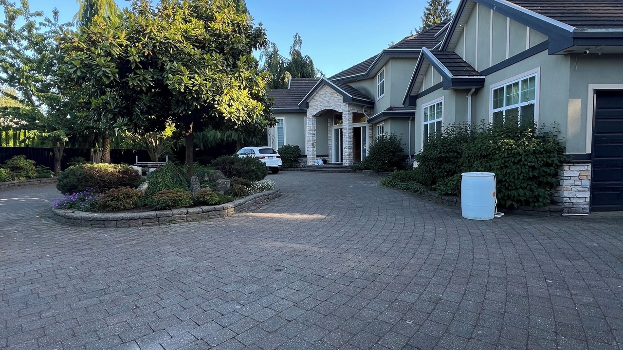 Photo of Outdoor in Surrey Newton