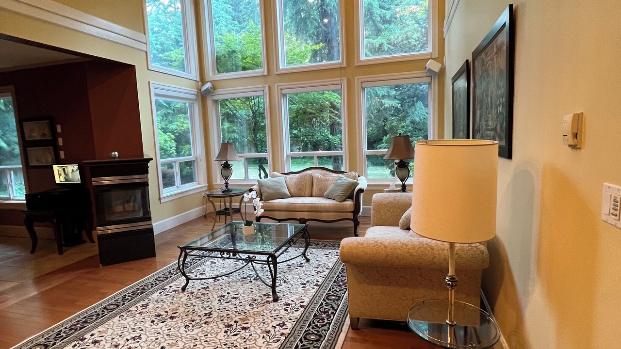 Photo of Livingroom in Surrey Newton
