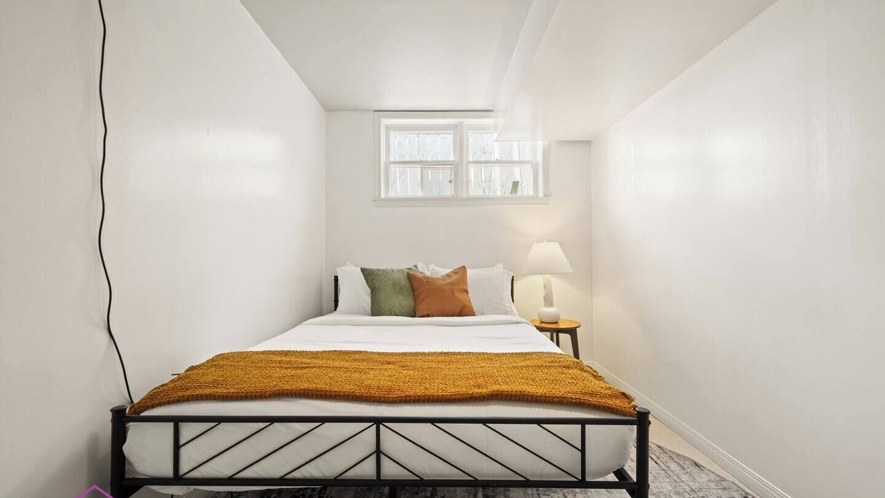 Photo of Bedroom in Edmonton