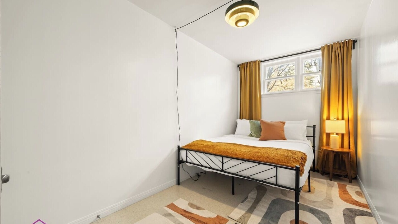 Photo of Bedroom in Edmonton