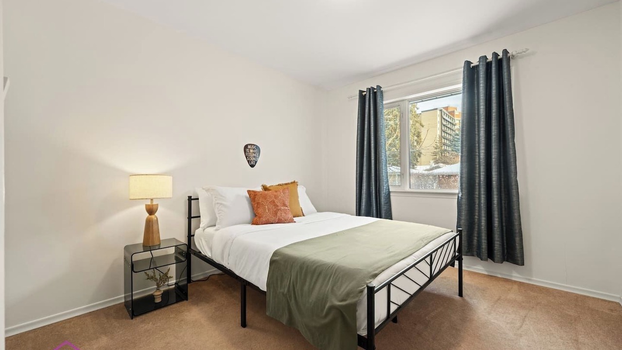 Photo of Bedroom in Edmonton