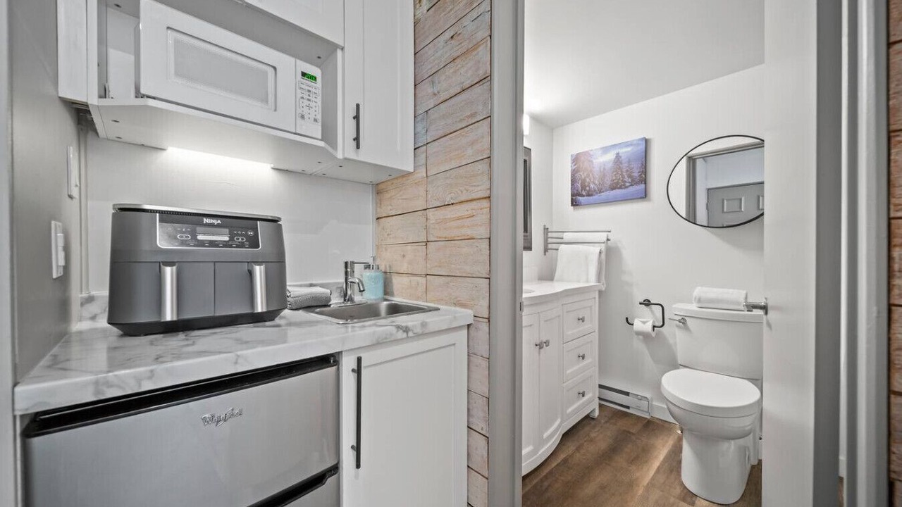 Photo of Bathroom in Whistler Creekside