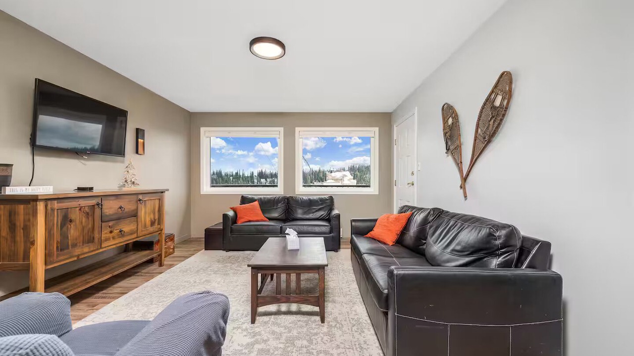 Photo of Livingroom in Silver Star Mountain