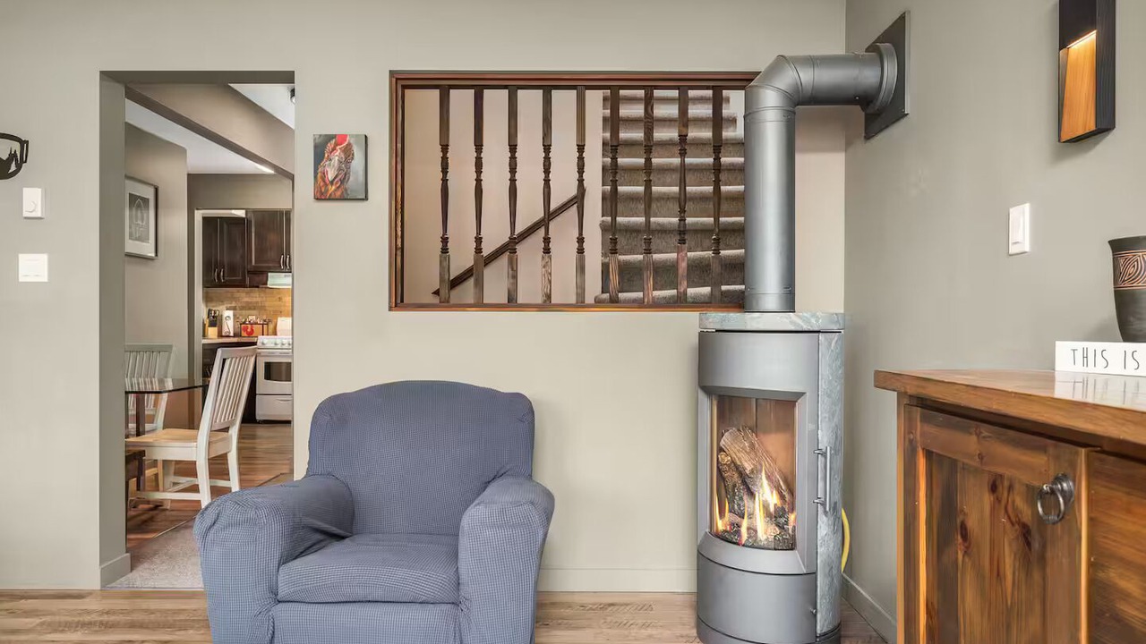Photo of Livingroom in Silver Star Mountain