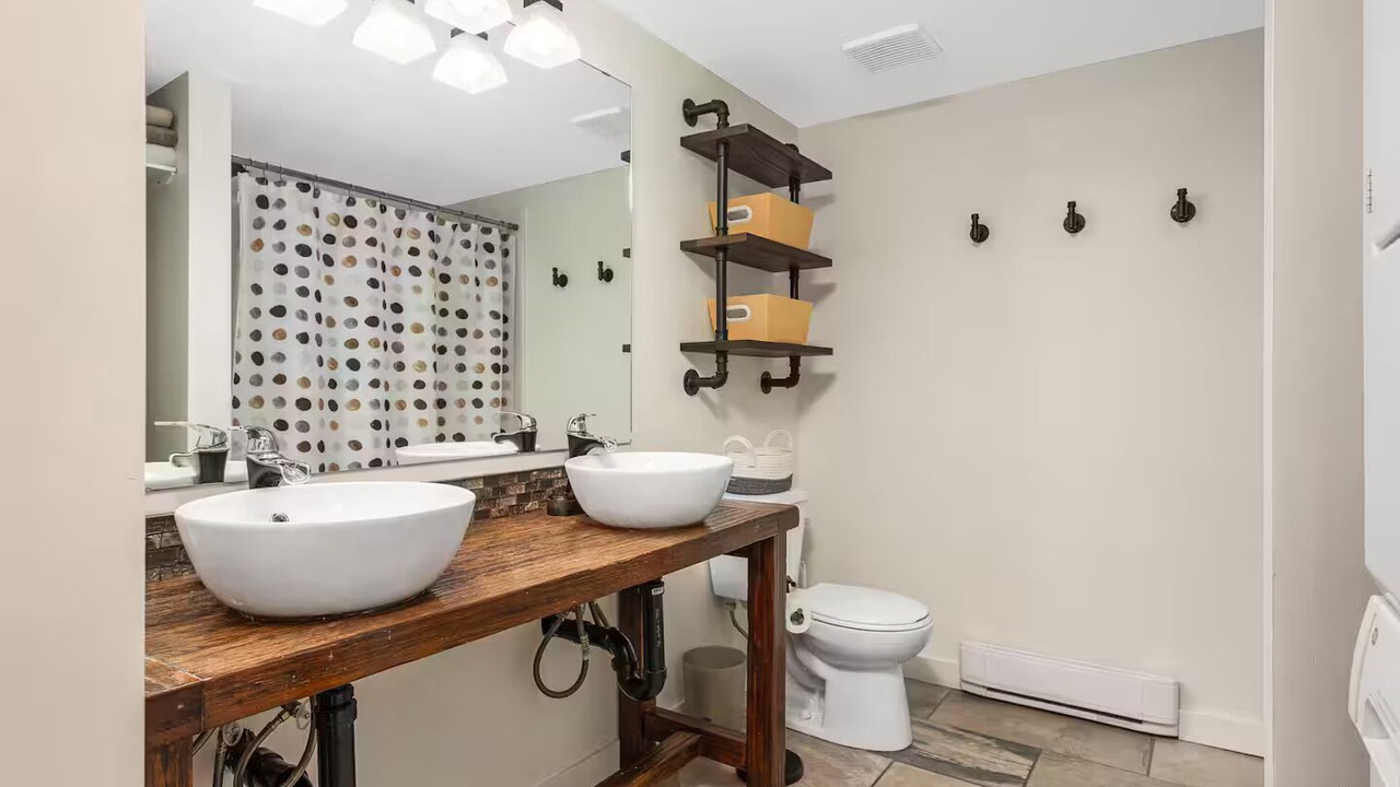 Photo of Bathroom in Silver Star Mountain