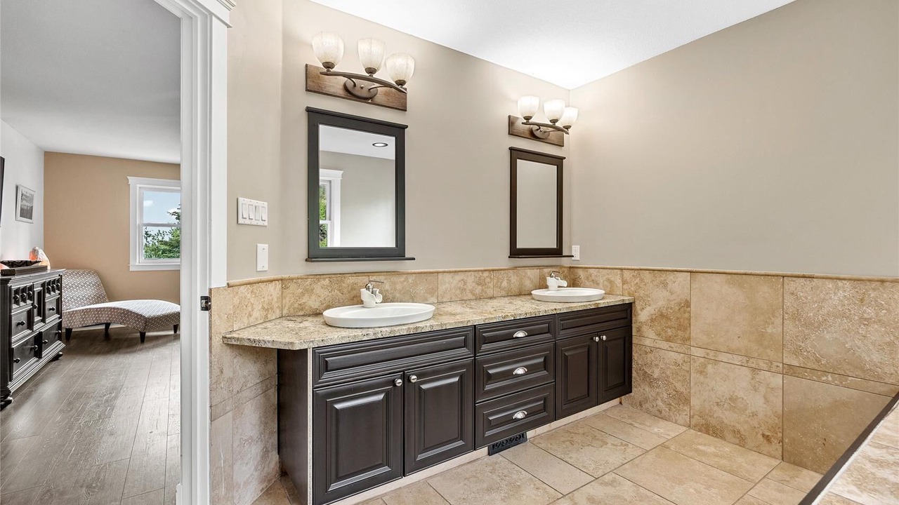 Photo of Bathroom in Silver Star Mountain