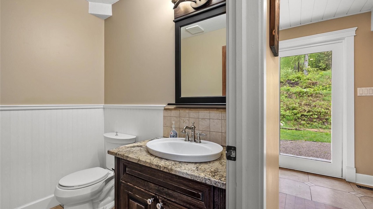 Photo of Bathroom in Silver Star Mountain