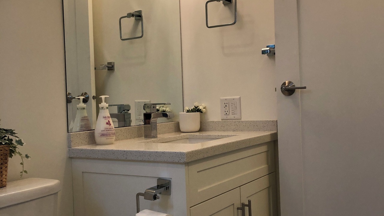 Photo of Bathroom in Lower Lonsdale