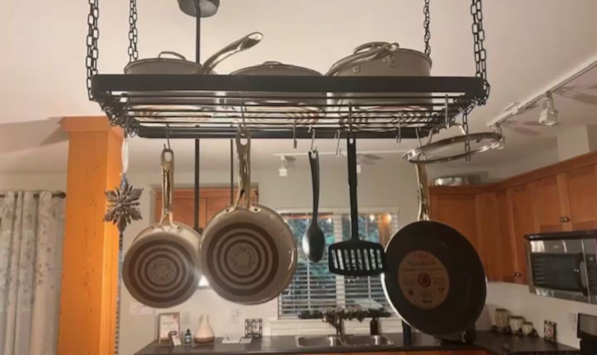 Photo of Kitchen in Lindell Beach