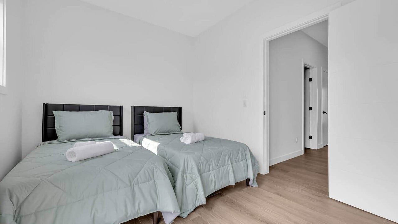 Photo of Bedroom in Crescent Heights