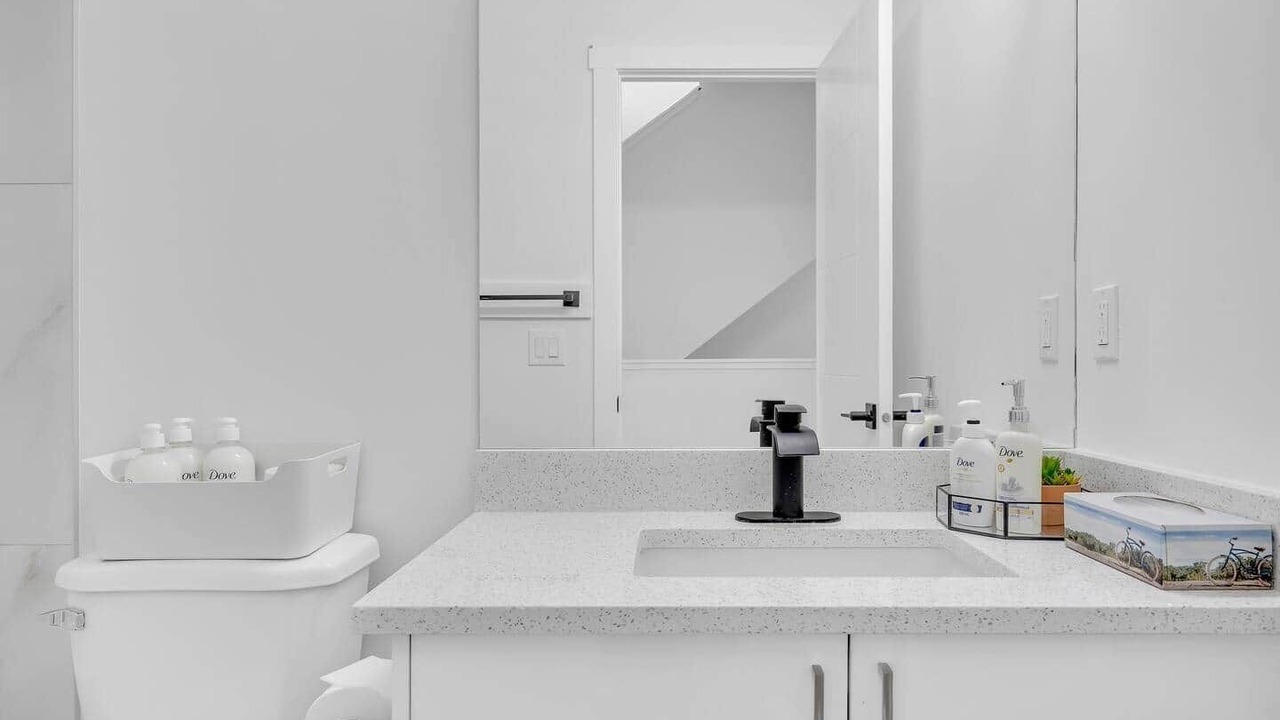 Photo of Bathroom in Crescent Heights