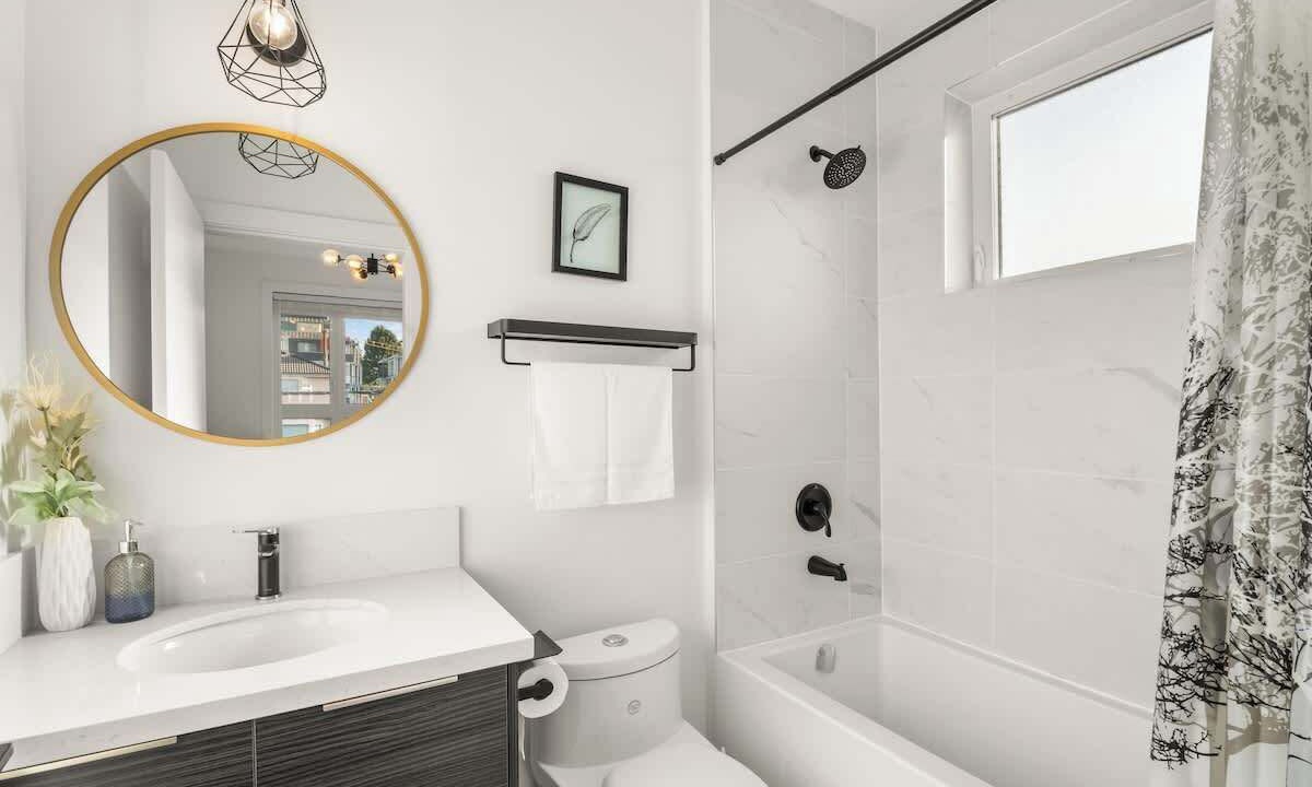 Photo of Bathroom in Marpole