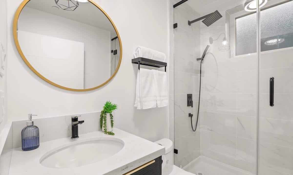 Photo of Bathroom in Marpole