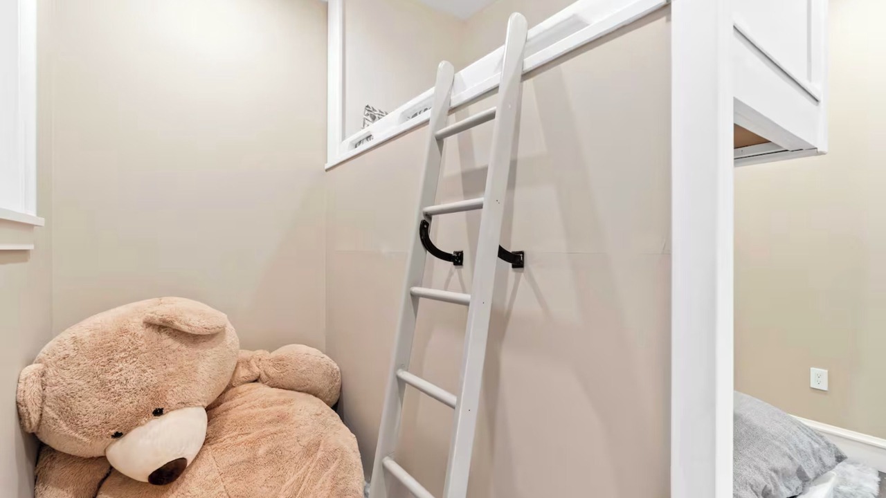 Photo of Bedroom in Marpole