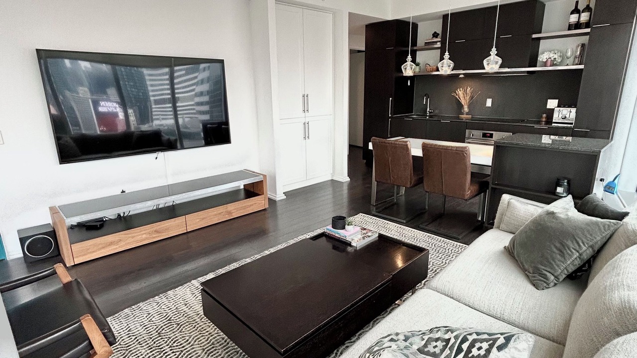 Photo of Livingroom in Downtown Toronto