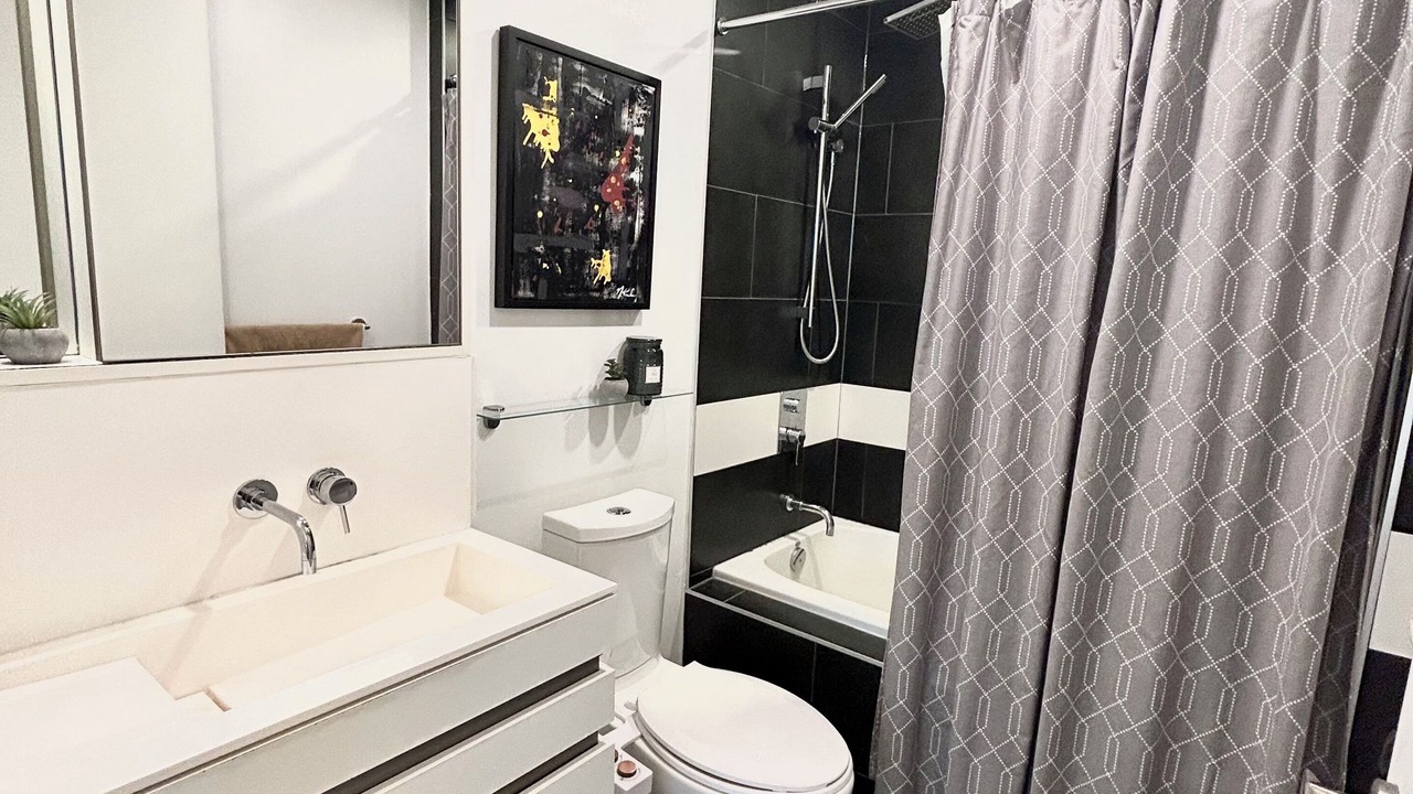 Photo of Bathroom in Downtown Toronto