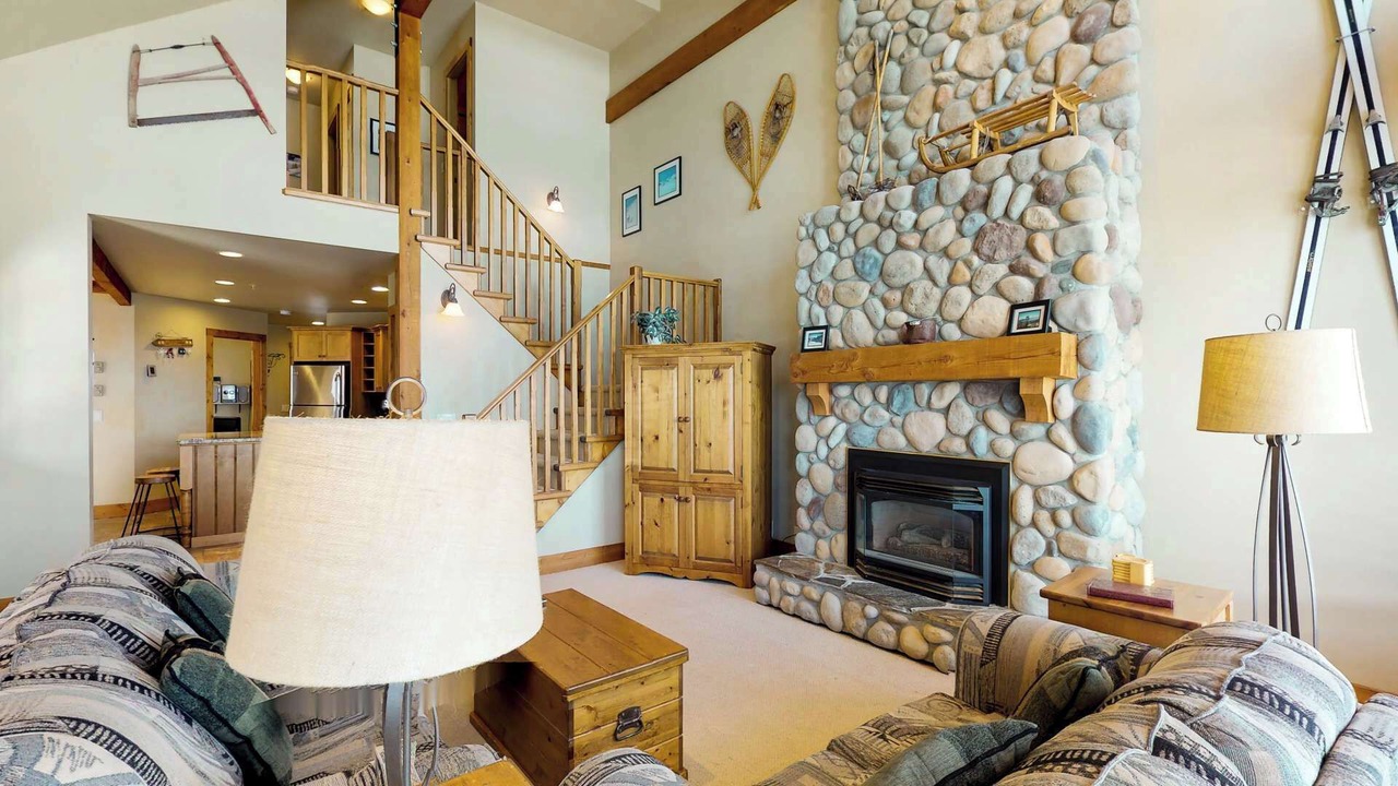 Photo of Livingroom in Snow Pine Estates