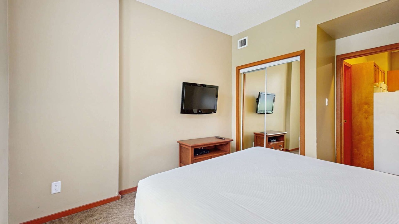 Photo of Bedroom in Village North