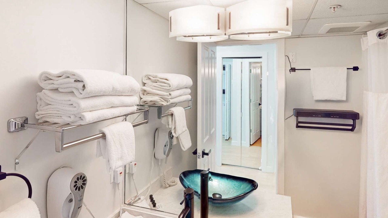 Photo of Bathroom in Village North